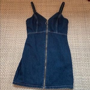 **NEVER WORN** TopShop Denim Dress With Zipper